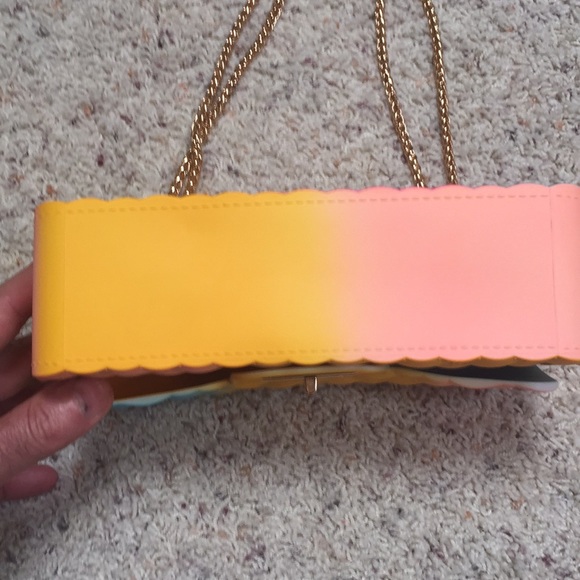 NWOT quilted jelly purse 👛. - Picture 7 of 8